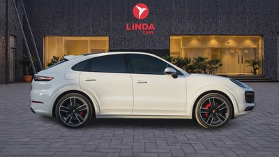 Porsche Cayenne GTS Coupé 2021-7
