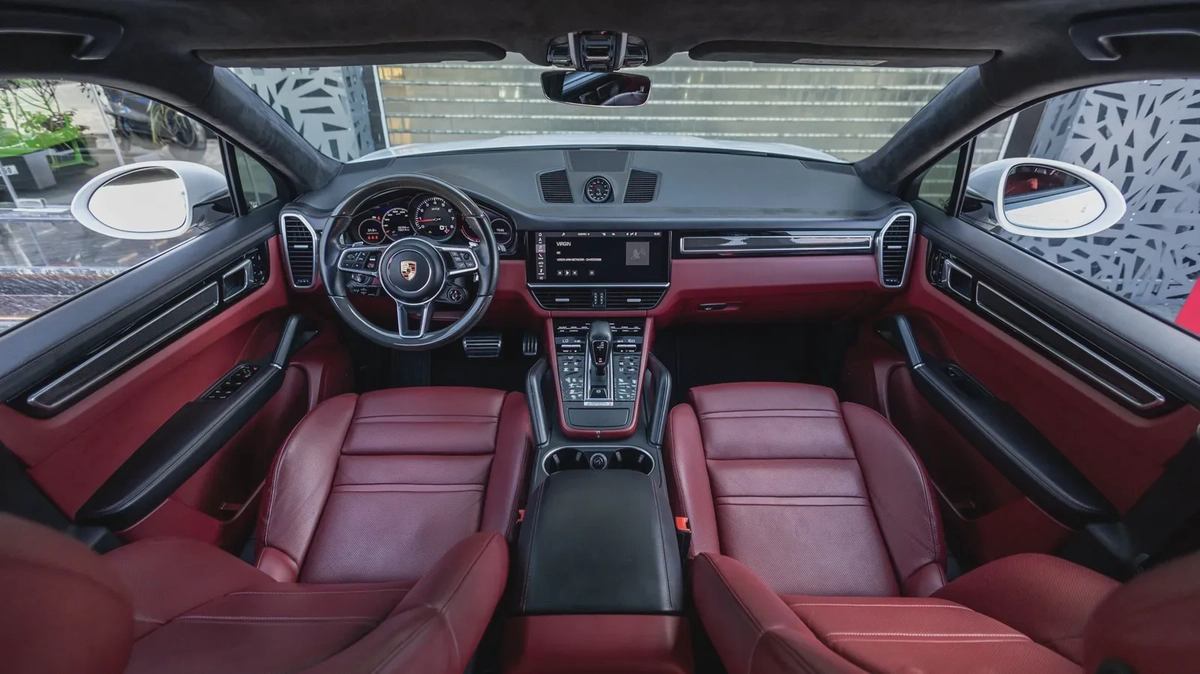 Porsche Cayenne GTS Coupé 2021-3-3
