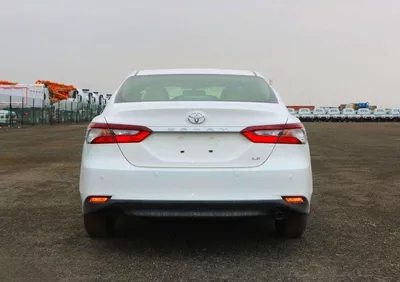 Toyota Camry LE Toyota Camry LE 2.5L Sedan FWD 8 Speed A/T Petrol-2