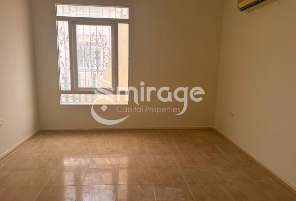 Stand Alone Villa | Spacious 5BR | Vacant