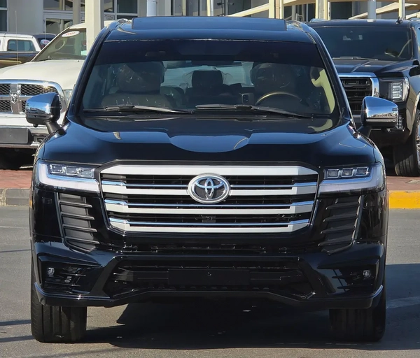 Toyota Land Cruiser GXR V8 Model 2011 Full Options- Special Price