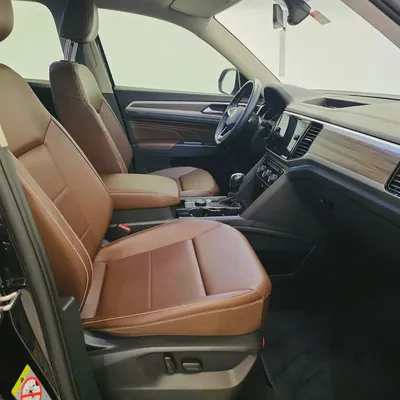 AED 1081 PM | VOLKSWAGEN TERAMONT 2021 | FULL AGENCY SERVICE HISTORY | COMFORTLINE | 7-SEATER | GCC-12