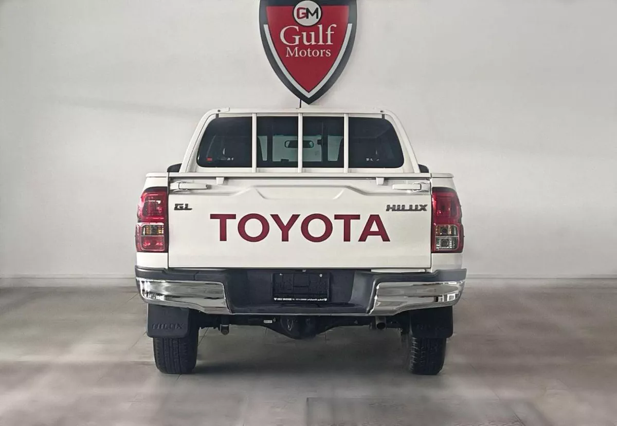 Toyota Hilux GL 2.7L-4CYL EXCELLENT CONDITION - 4WD MANUAL GEAR-3-0