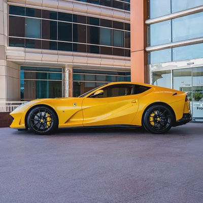 2018  FERRARI 812 SUPERFAST  DONE ONLY 25,000KM-4
