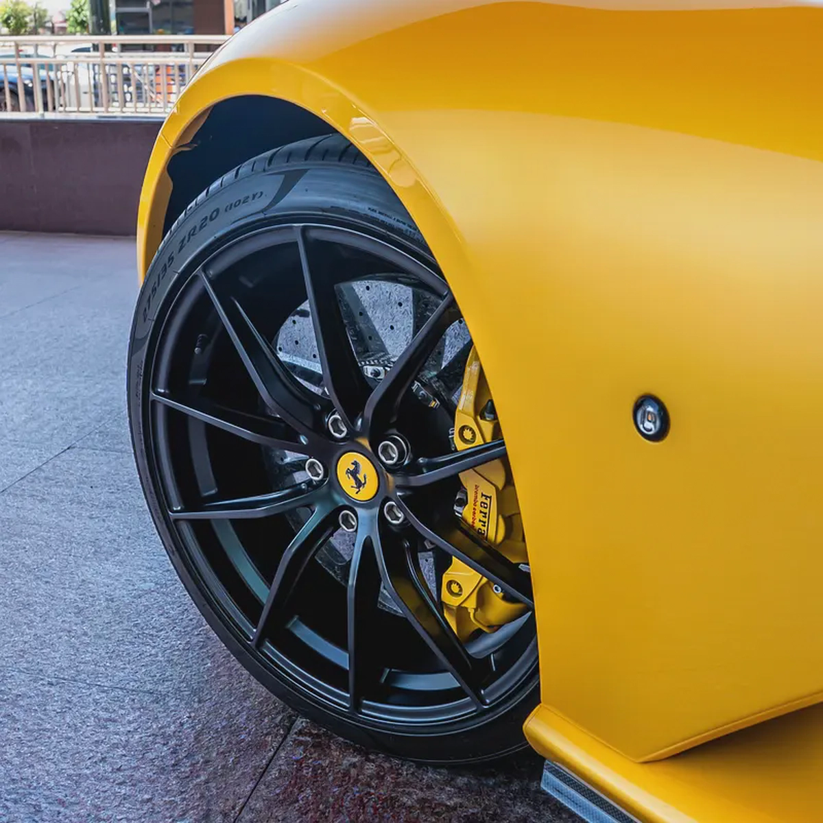 2018 FERRARI 812 SUPERFAST DONE ONLY 25,000KM-16-16