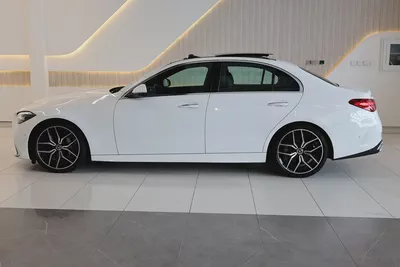 Pristine 2023 Mercedes-Benz C200 | GCC Specs | Low Mileage-4