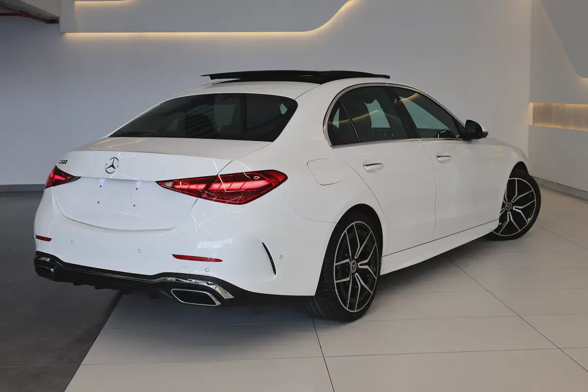 Pristine 2023 Mercedes-Benz C200 | GCC Specs | Low Mileage-6-6