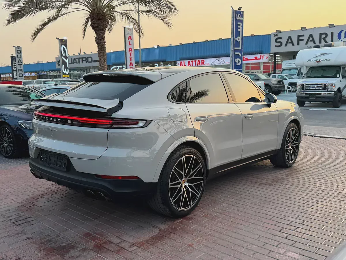 Porsche Cayenne Coupe 2024 GCC Specs-3-3