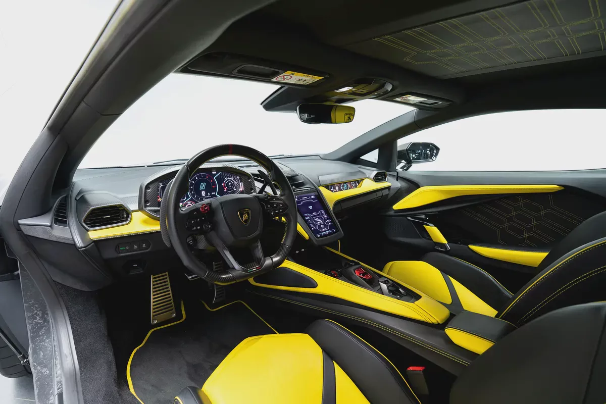 Lamborghini Revuelto 2024 GCC Specs | 1001 HP V12 Hybrid | Brand New-13-13