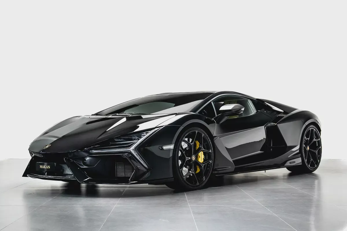 Lamborghini Revuelto 2024 GCC Specs | 1001 HP V12 Hybrid | Brand New-1-1