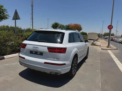 Audi Q7 45 TFSI Quattro 2017 | GCC Specs | Well Maintained-4