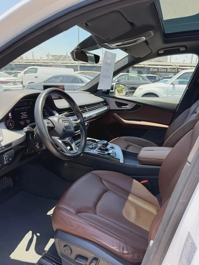 Audi Q7 45 TFSI Quattro 2017 | GCC Specs | Well Maintained-5