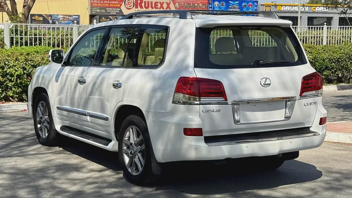 2013 Lexus LX570 | G.C.C Spec | First Owner-7-7