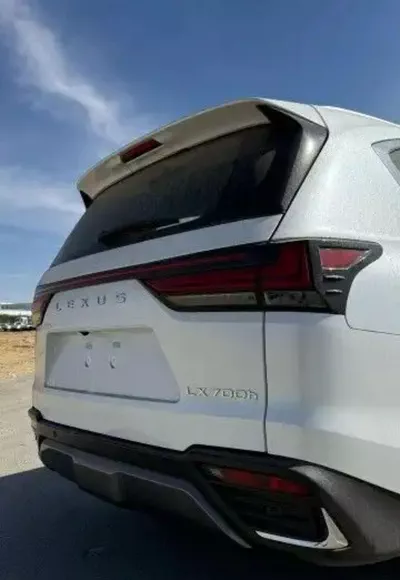 2026 Lexus LX700h – The Next Generation Hybrid Luxury-13