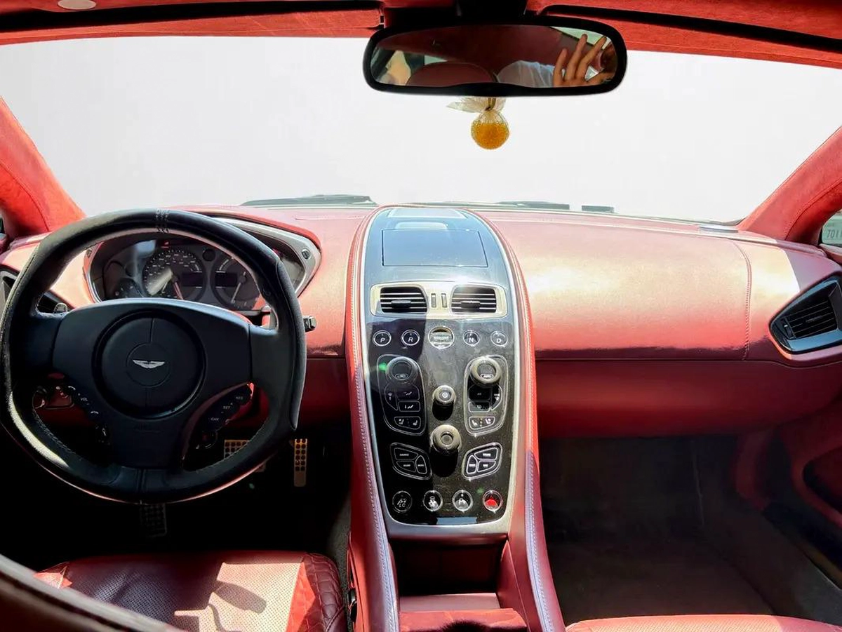 ASTON MARTIN VANQUISH | V12 | 2014 | GCC SPECS-10-10