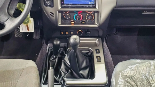 NISSAN - SAFARI - Y61 MT - V6 4.8L - MANUEL - 4WD - UNDER WARRANTY - 2024 - 0 KM - GCC SPECS - 4DOOR