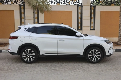 YD SONG PLUS PREMIUBM - 6YRS WARRANTY / 45,000 KM SERVICE - 8YRS BATTERY WARRANTY - GCC SPECS --8