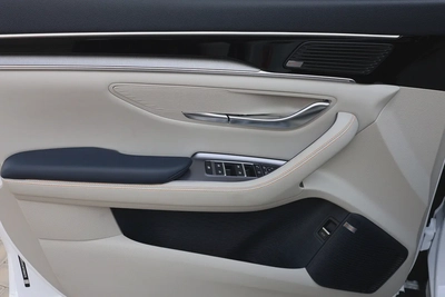 YD SONG PLUS PREMIUBM - 6YRS WARRANTY / 45,000 KM SERVICE - 8YRS BATTERY WARRANTY - GCC SPECS --9