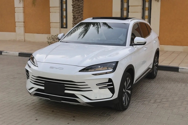YD SONG PLUS PREMIUBM - 6YRS WARRANTY / 45,000 KM SERVICE - 8YRS BATTERY WARRANTY - GCC SPECS -