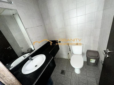 Fully Fitted Office Space in The Regal Tower-6