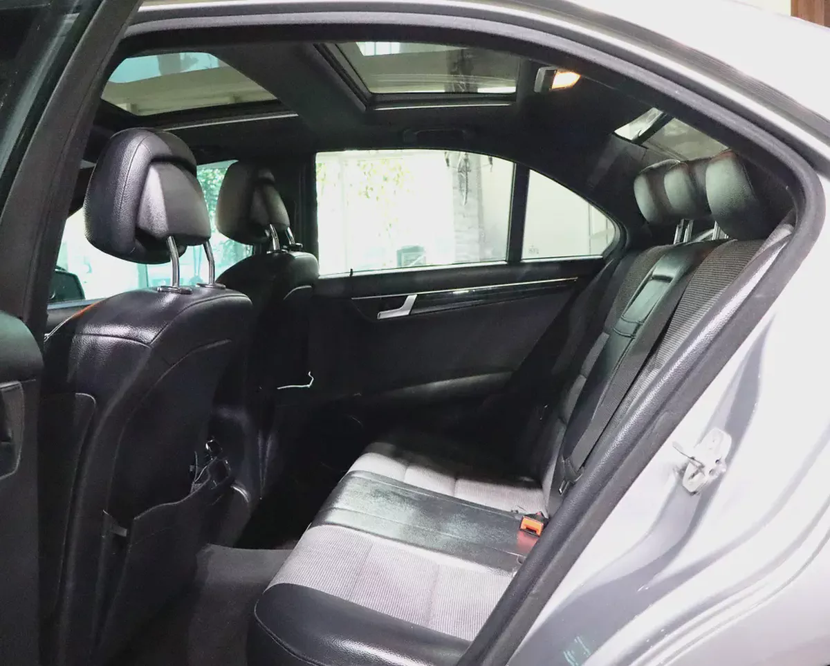 AMG Kit . Blue Efficiency . Full Option . GCC Specs . Excellent Condition-8-8