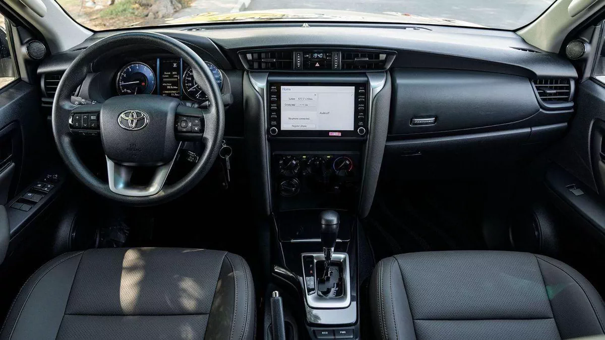 Toyota Fortuner EXR GX2 2.7L 4WD-10-0