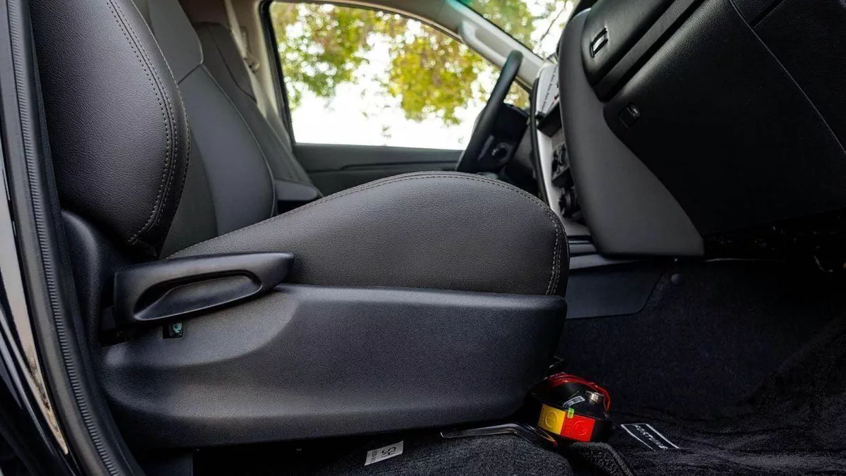 Toyota Fortuner EXR GX2 2.7L 4WD-11-0