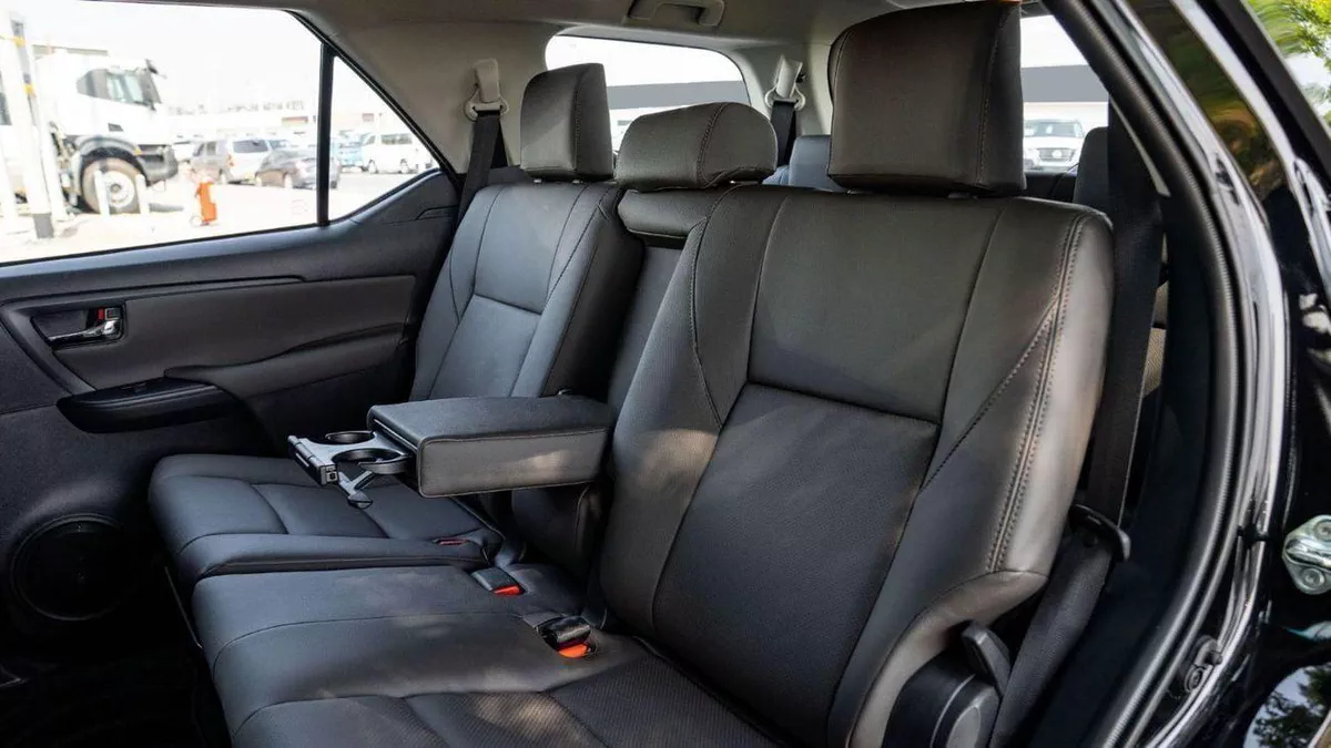 Toyota Fortuner EXR GX2 2.7L 4WD-6-0