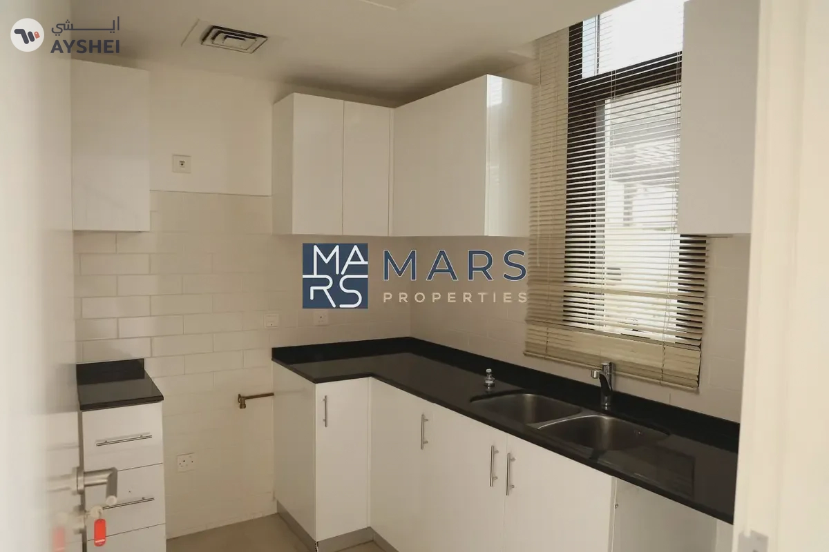 Stunning Home with Modern Features– Your Dream Awaits!-6-6