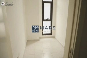 Stunning Home with Modern Features– Your Dream Awaits!