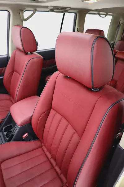 NISSAN PATROL SUPER SAFARI GCC LEGEND EDITION - VTC 4800 - FULLY LOADED IN SPECIAL SAND BEIGE-9