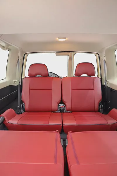 NISSAN PATROL SUPER SAFARI GCC LEGEND EDITION - VTC 4800 - FULLY LOADED IN SPECIAL SAND BEIGE-13