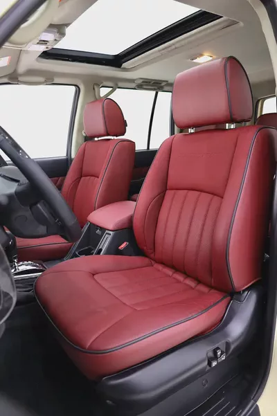 NISSAN PATROL SUPER SAFARI GCC LEGEND EDITION - VTC 4800 - FULLY LOADED IN SPECIAL SAND BEIGE-8