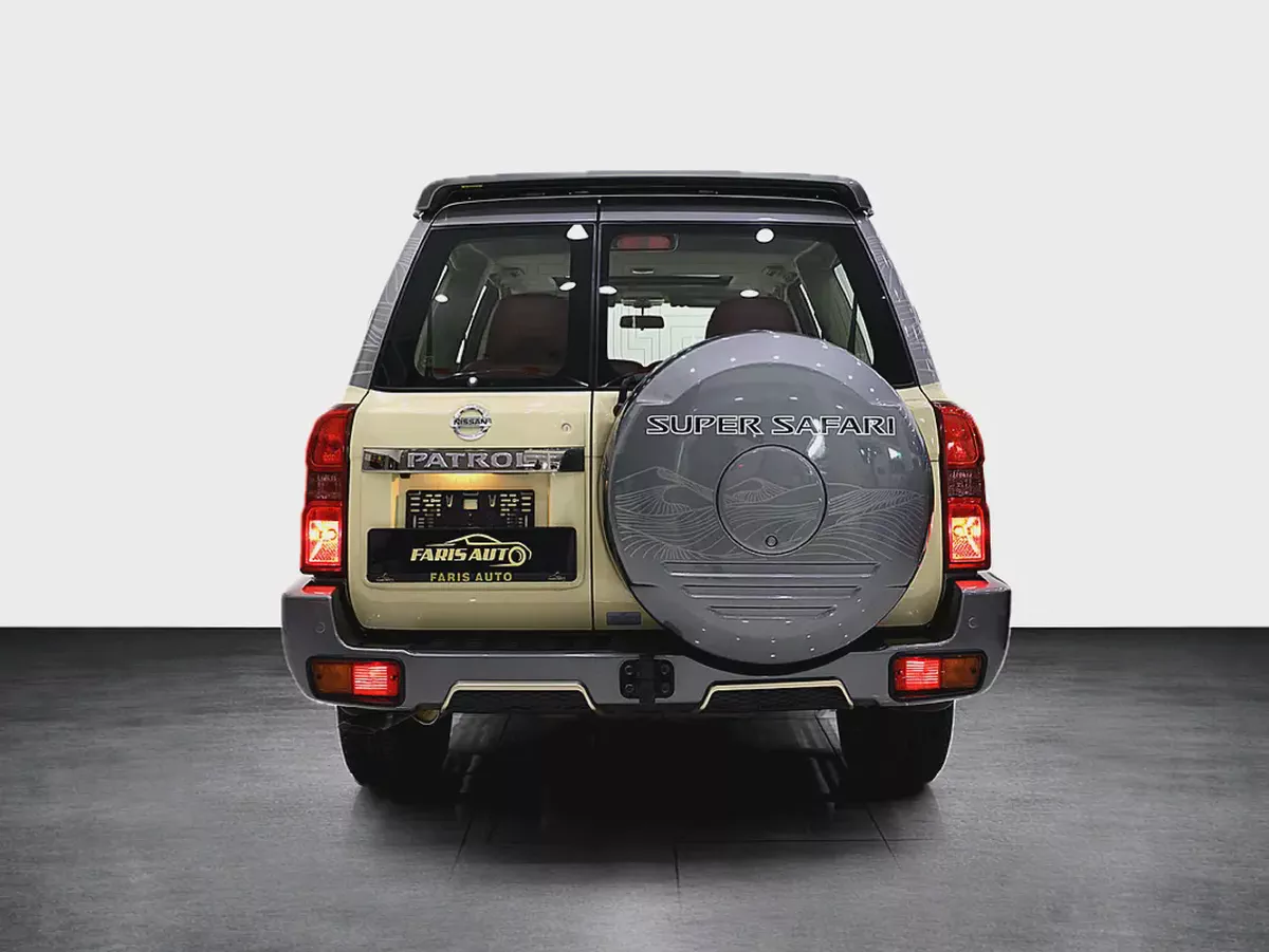 NISSAN PATROL SUPER SAFARI GCC LEGEND EDITION - VTC 4800 - FULLY LOADED IN SPECIAL SAND BEIGE-2-2