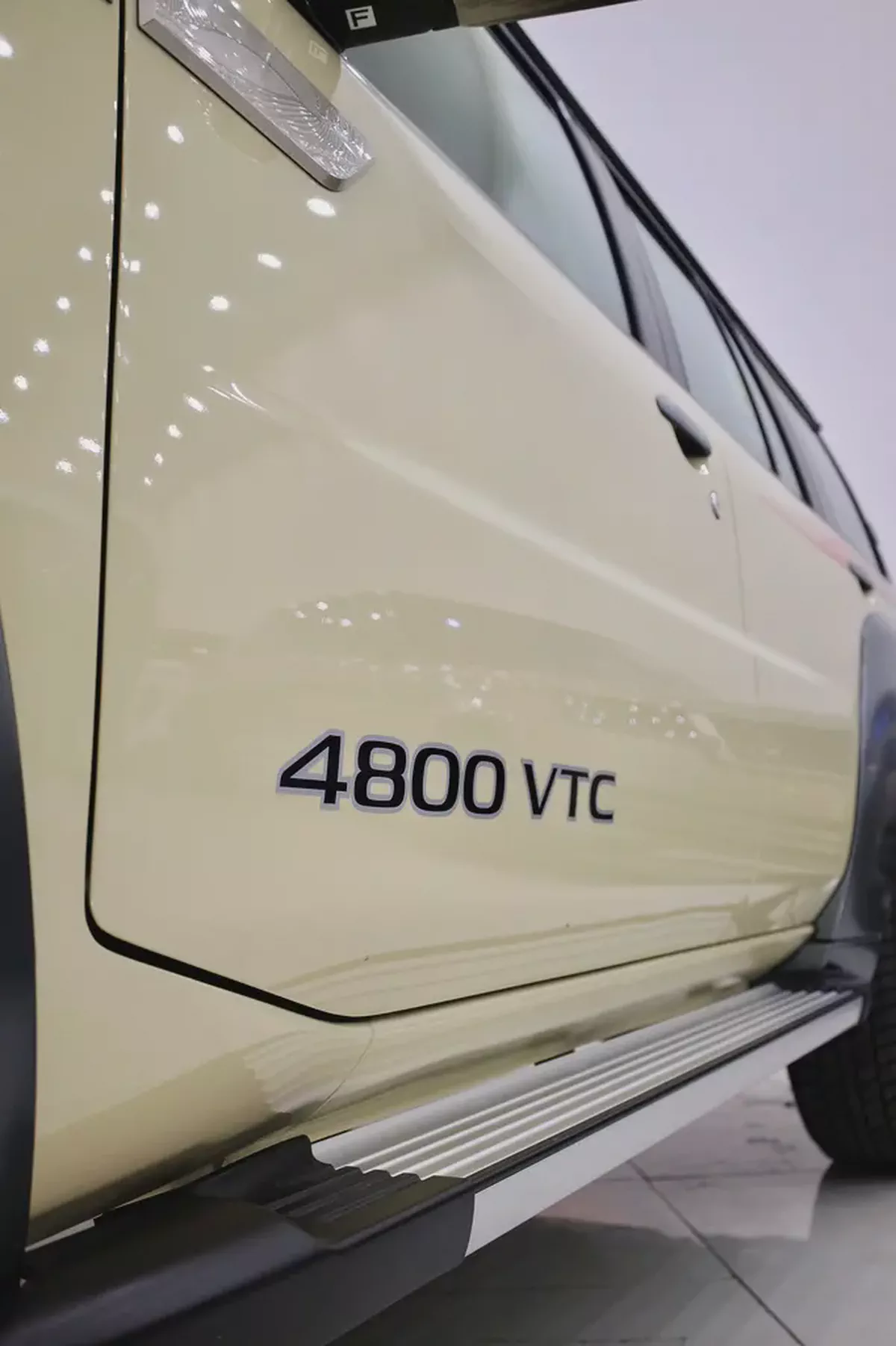 NISSAN PATROL SUPER SAFARI GCC LEGEND EDITION - VTC 4800 - FULLY LOADED IN SPECIAL SAND BEIGE-5-5