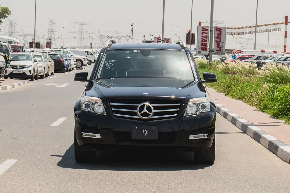 2011 - BENZ GLK300 - IMMACULATE CONDITION - ONLY 92,000 KM DONE-1-1