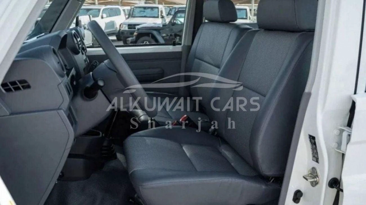 Toyota Land Cruiser 70 5 DOOR 4.2D 2023-10-0