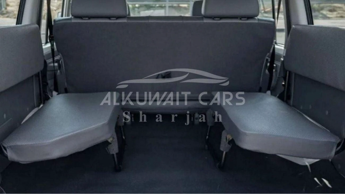Toyota Land Cruiser 70 5 DOOR 4.2D 2023-11-0
