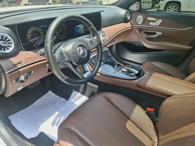 2017 Mercedes-Benz E-Class E 300 | Premium Package | Luxury Sedan-10