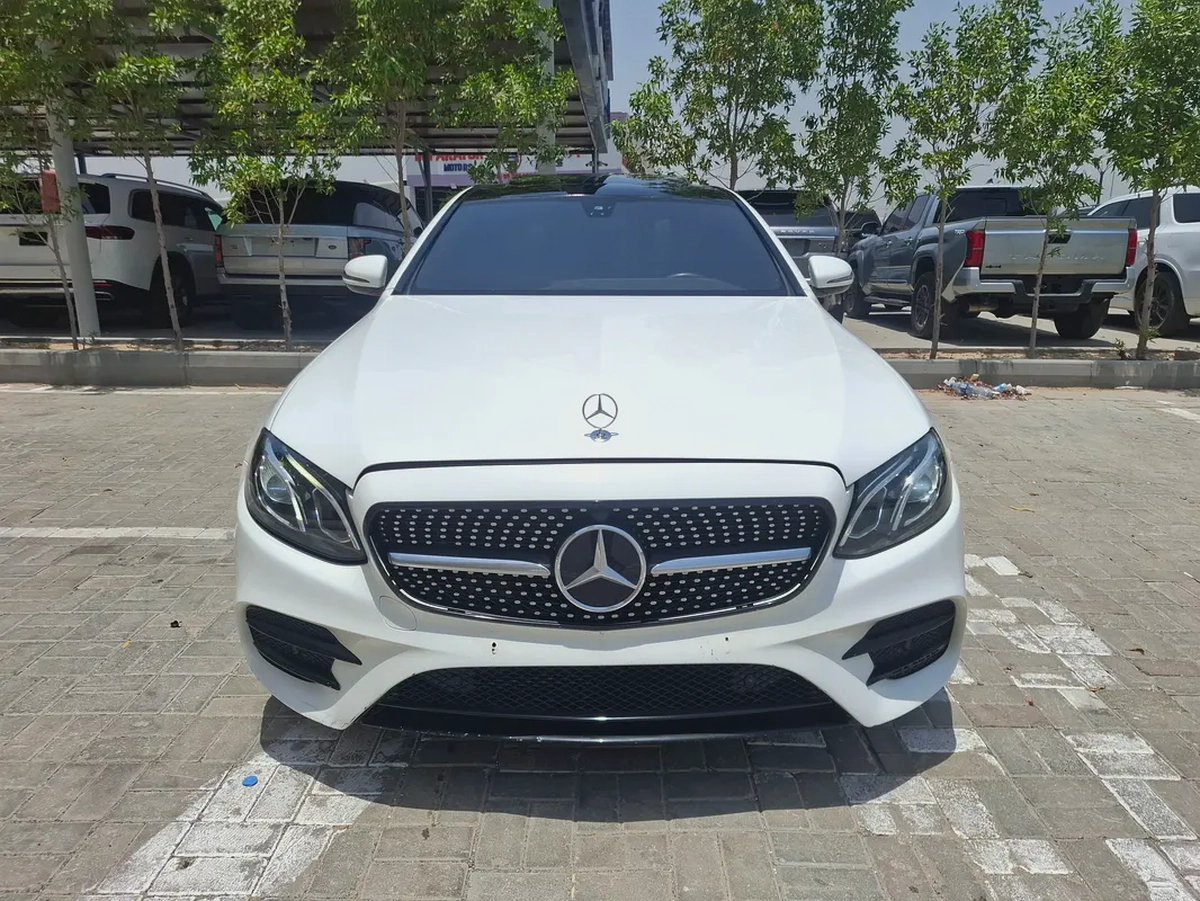 2017 Mercedes-Benz E-Class E 300 | Premium Package | Luxury Sedan-1-1