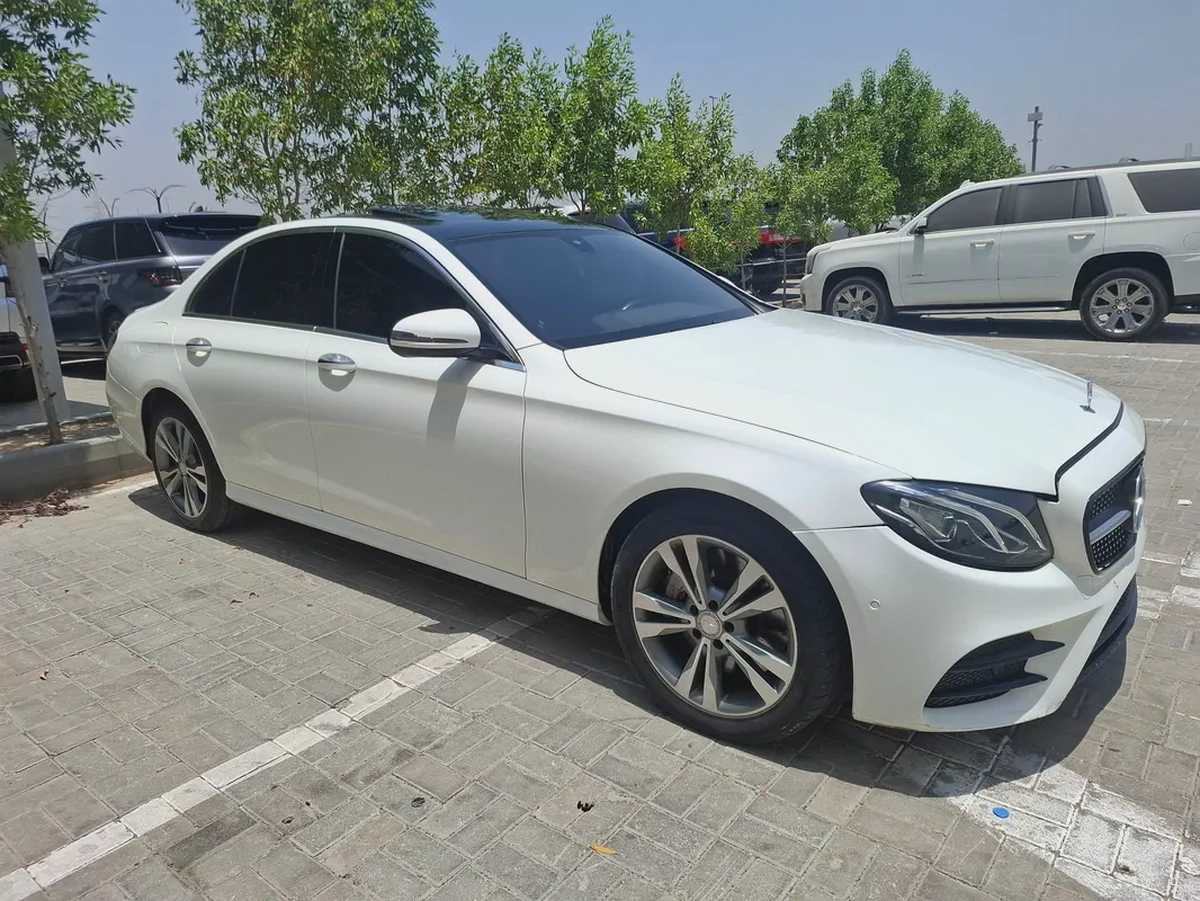 2017 Mercedes-Benz E-Class E 300 | Premium Package | Luxury Sedan-3-3