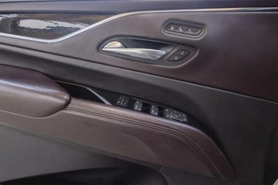 Cadillac Escalade-9