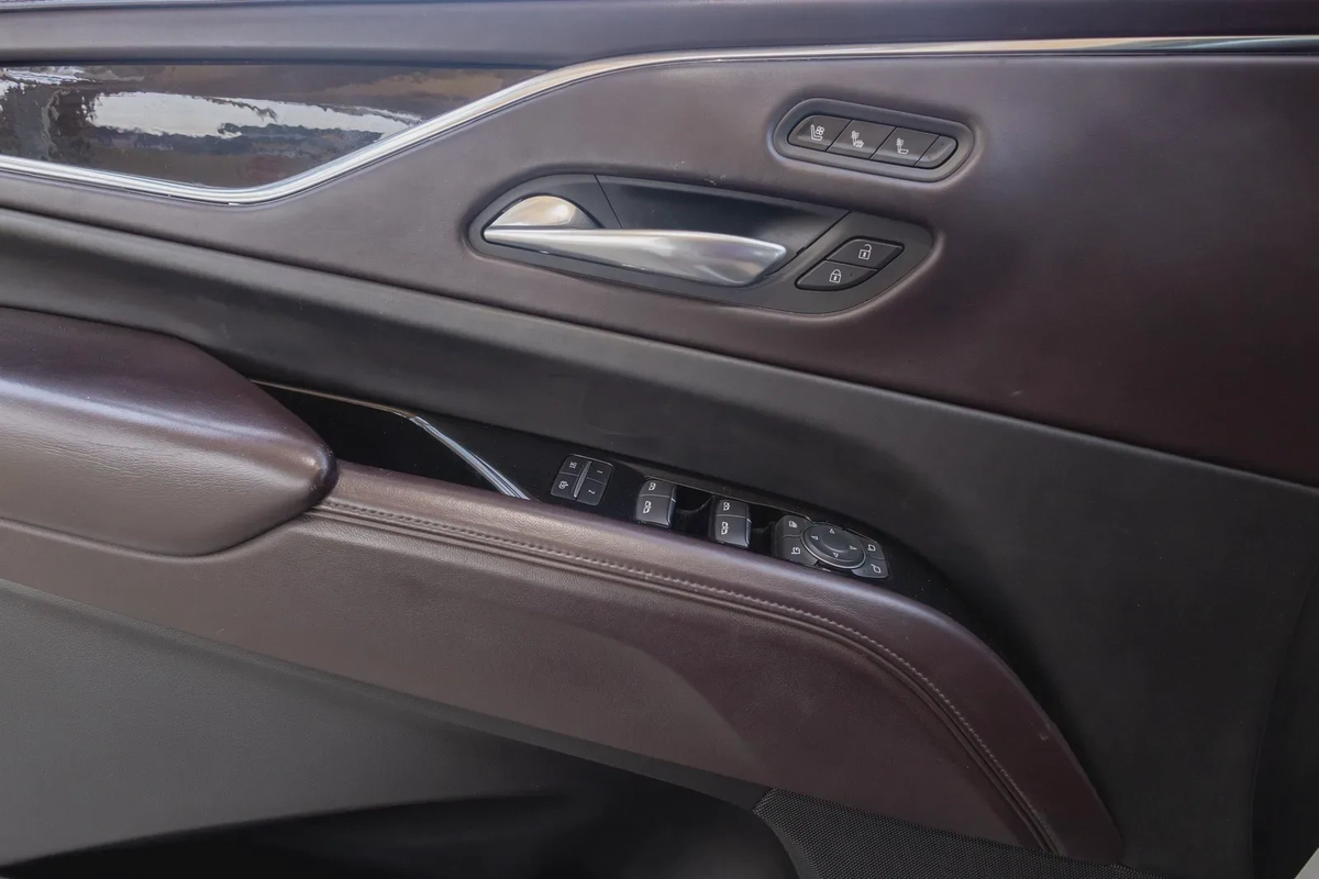 Cadillac Escalade-9-9