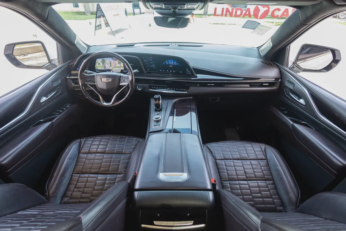 Cadillac Escalade-19-19