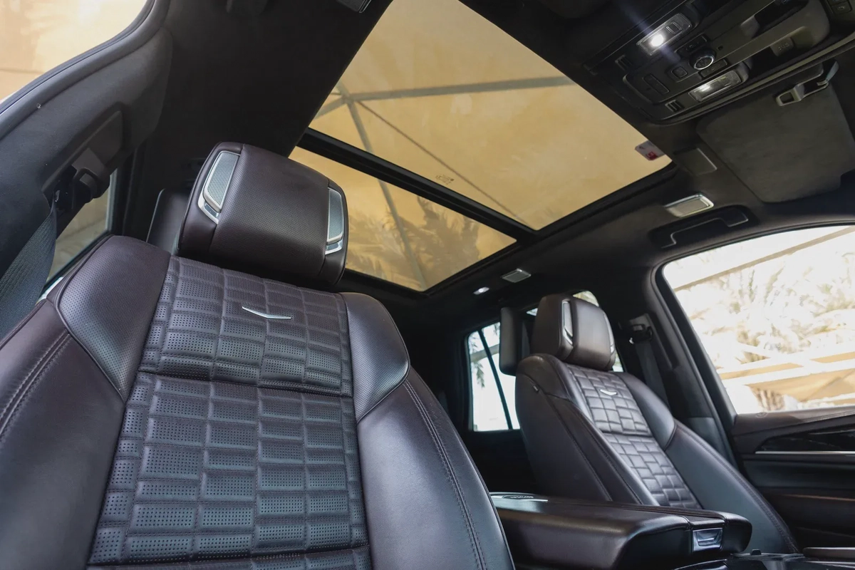 Cadillac Escalade-7-7