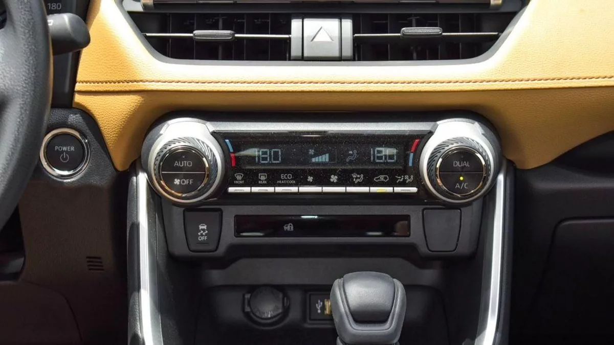 Toyota RAV4 VXR HEV RAV4 2.5L HYBRED-7-0