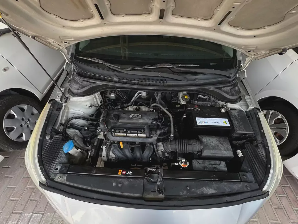 Hyundai Accent GLS 2020 GCC Specs in Excellent Condition-12-12
