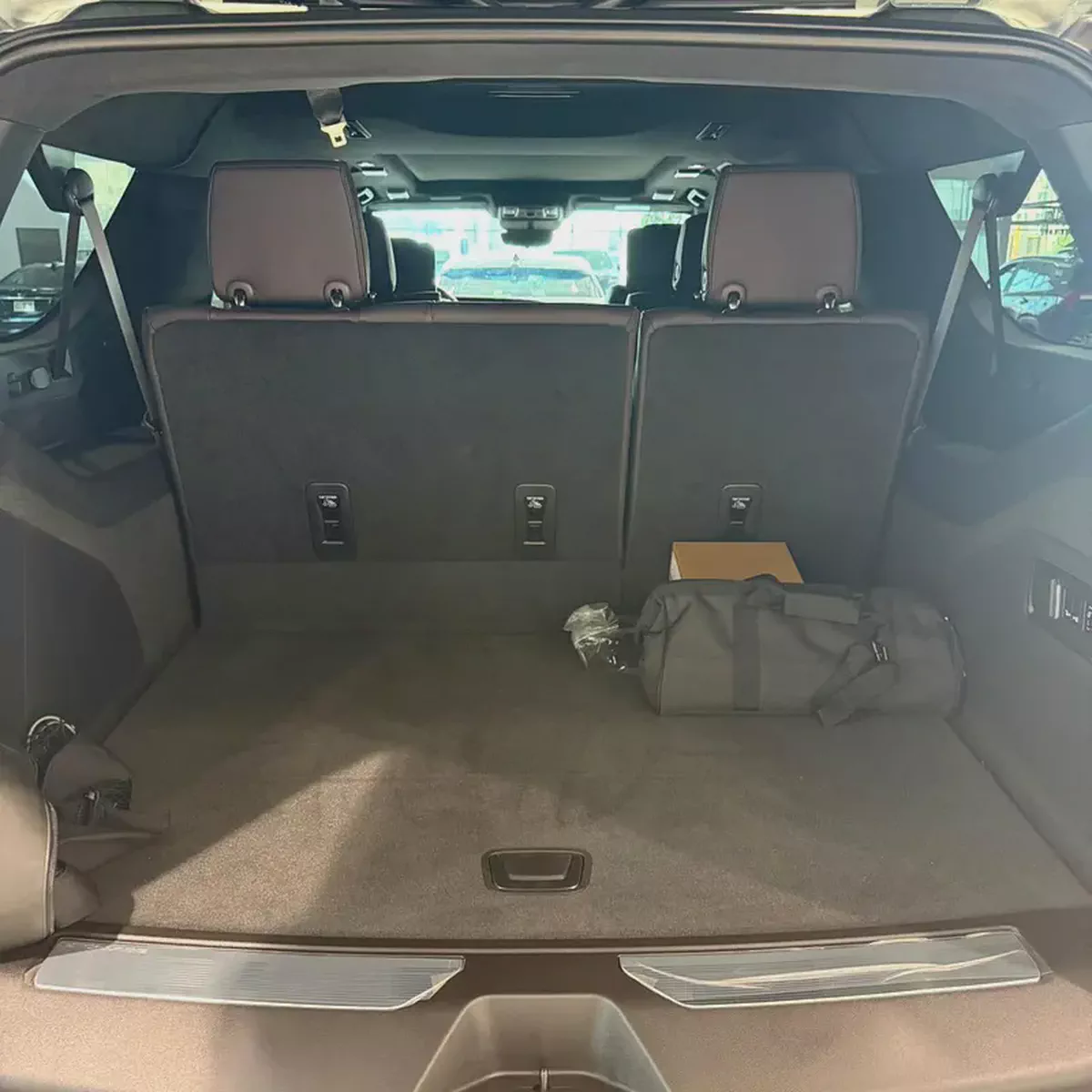 2024 Cadillac Escalade V - GCC Specs - Brand New-9-9