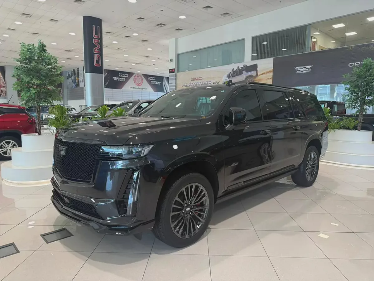 2024 Cadillac Escalade V - GCC Specs - Brand New
