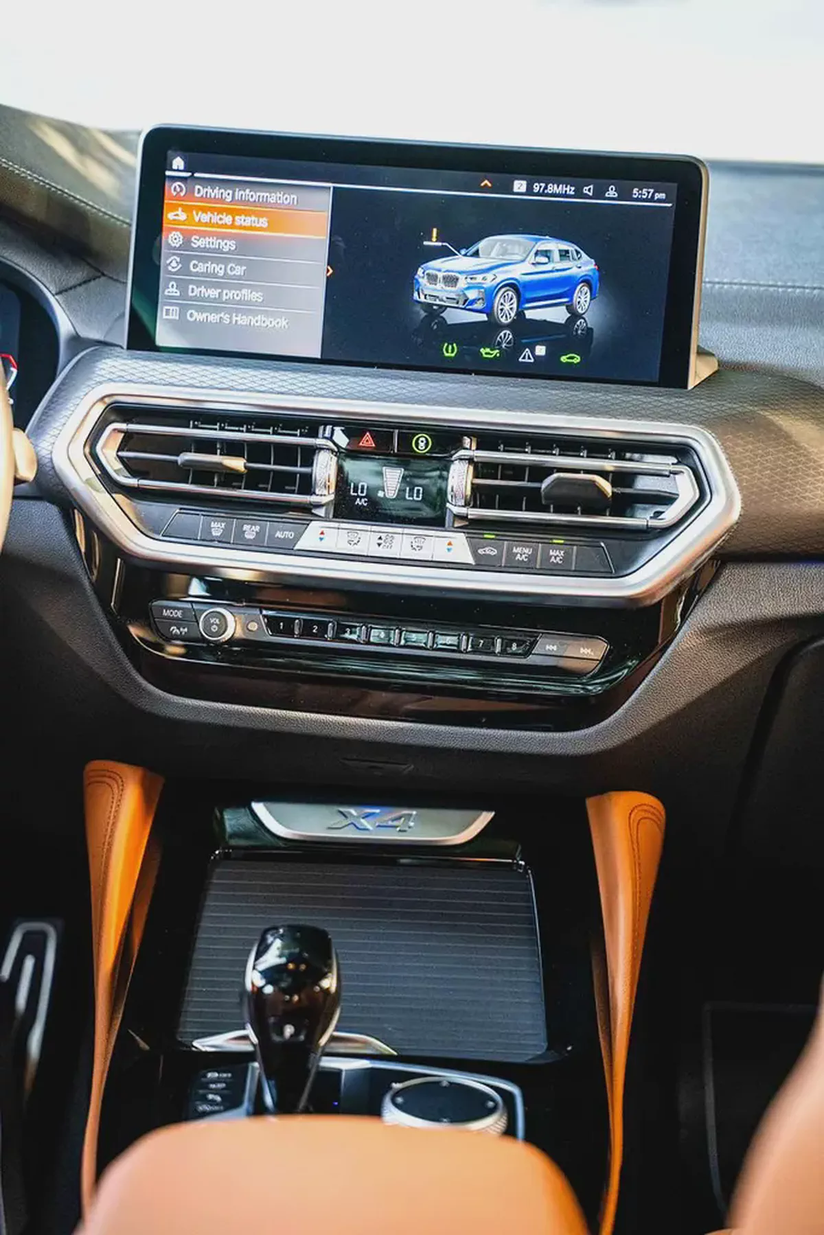 BMW X4 xDrive30i M Sport Premium – 2025 | GCC | Only 3,497 KM | 2 Years Warranty | AED 199,000-15-15